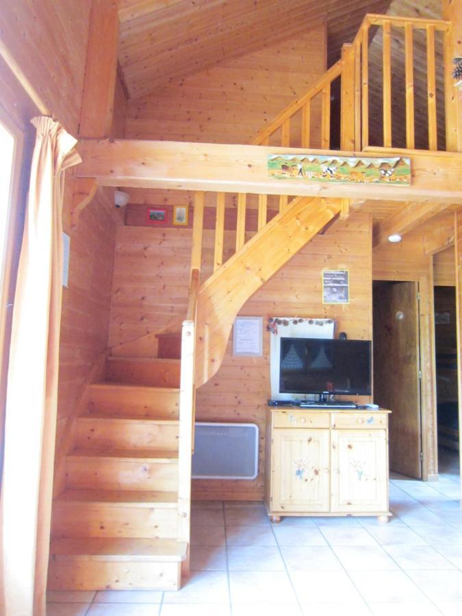 Les Chalets De La Vigne Grande Saint-Floret Luaran gambar