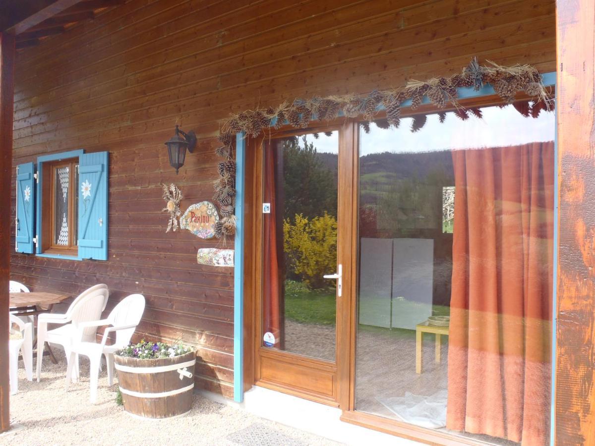Les Chalets De La Vigne Grande Saint-Floret Luaran gambar