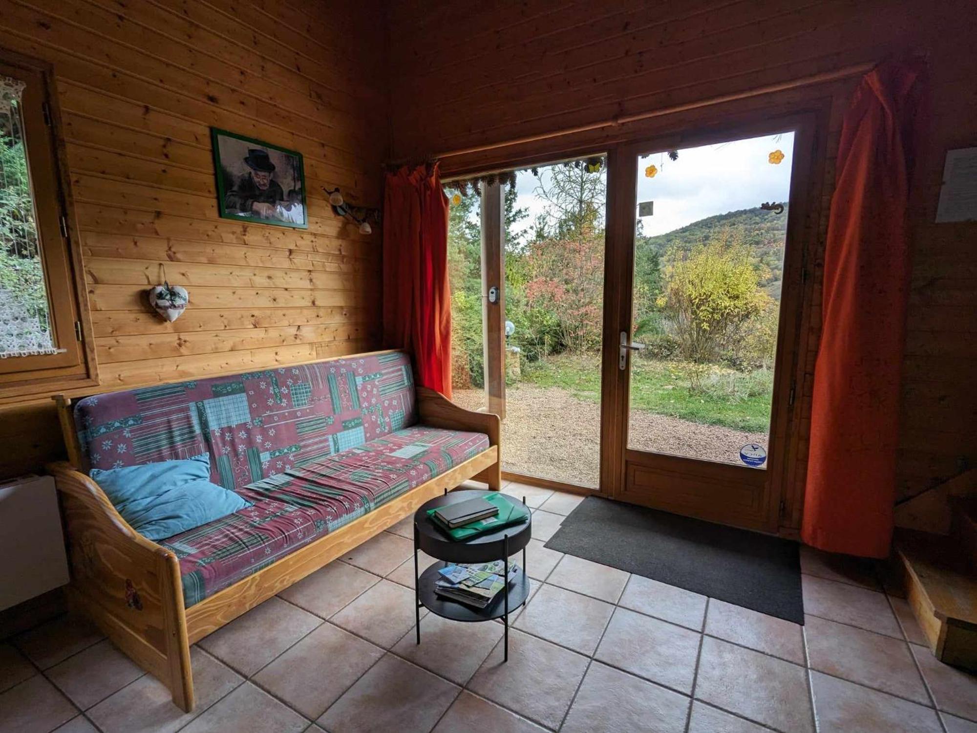 Les Chalets De La Vigne Grande Saint-Floret Luaran gambar