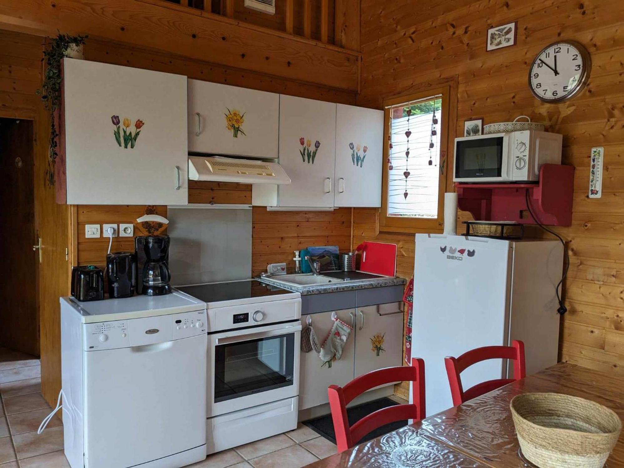 Les Chalets De La Vigne Grande Saint-Floret Luaran gambar